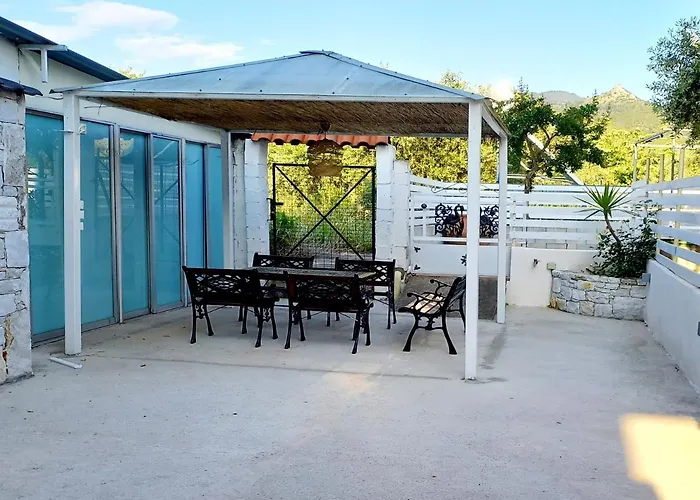 בית נופש Diomidi's House