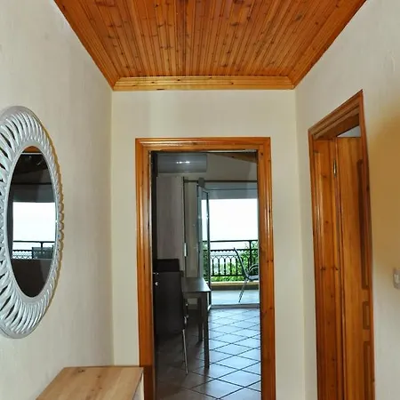 Tatil Evi Diomidi's House *